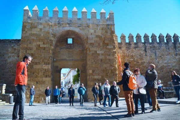 Córdoba: Jewish Quarter, Synagogue, Mosque, and Alcázar Tour - Directions