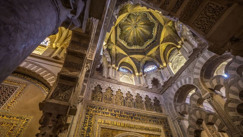 Cordoba Mosque-Cathedral and Jewish Quarter Guided Walking Tour - Price and what is included