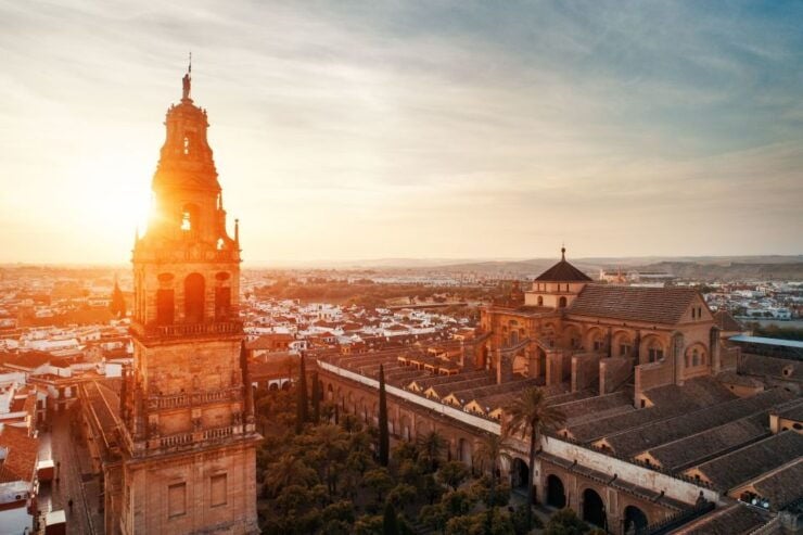 Córdoba: Mosque-Cathedral, Synagogue and Alcázar Guided Tour - Tour Duration