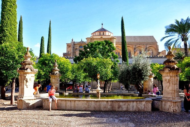 Cordoba Mosque & Jewish Quarter Guided Tour With Tickets - Meeting and Pickup