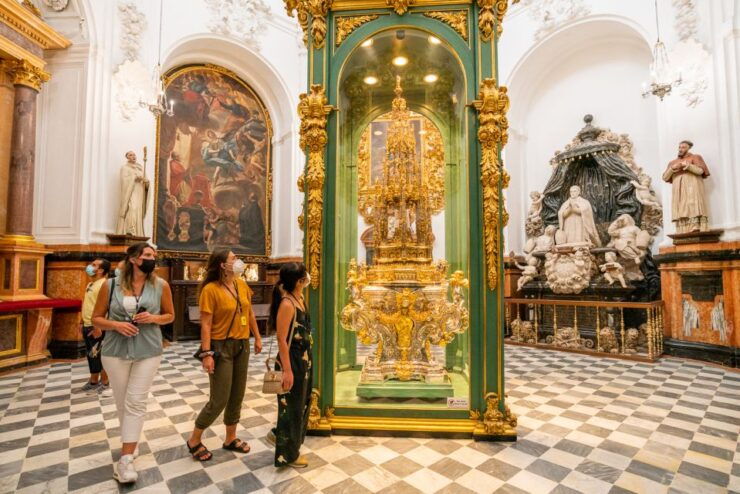 Córdoba: Mosque, Jewish Quarter & Synagogue Tour With Ticket - Tour Duration and Availability