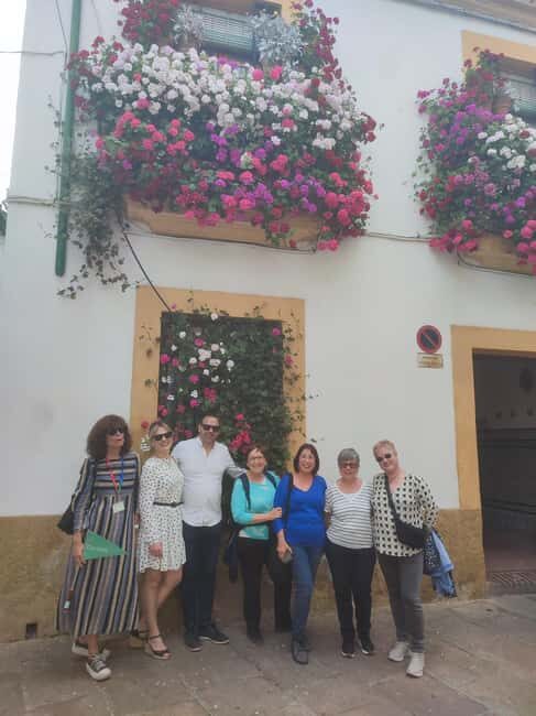 Córdoba Patio Competition: A unique experience of flowers and tradition. - Good To Know