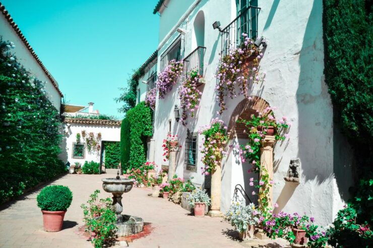 Cordoba: Patios and Viana Palace Tour - Booking Details