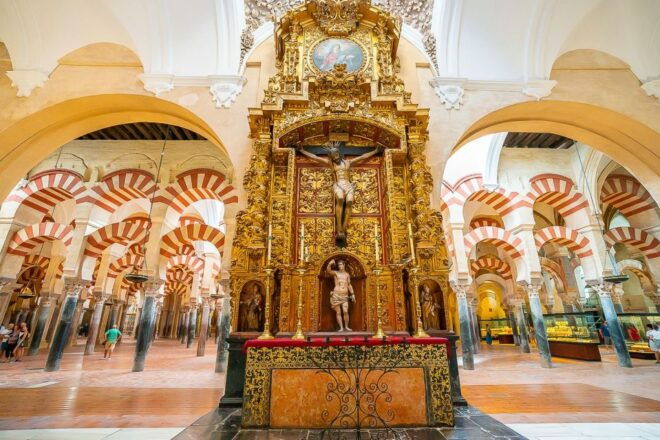 Córdoba: Skip-the-Ticket-Line Mosque-Cathedral Guided Tour - Select Participants and Date