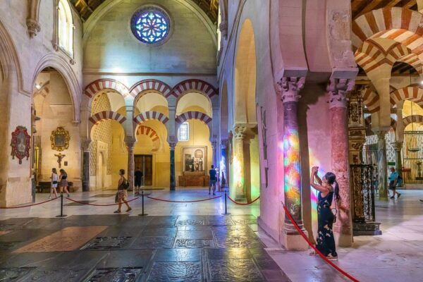 Córdoba: Skip-the-Ticket-Line Mosque-Cathedral Guided Tour - Positive Customer Reviews