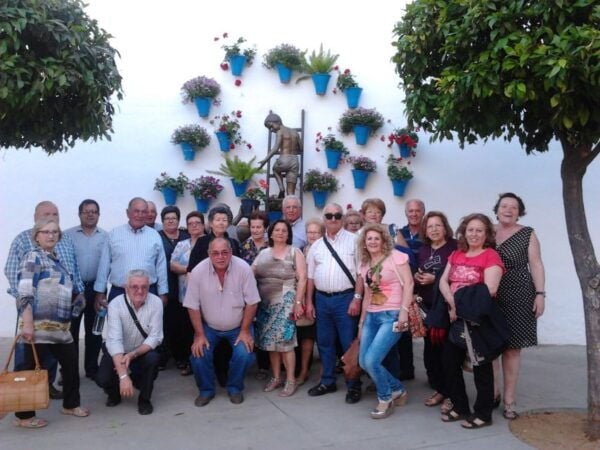 Cordobas Authentic Patios: 2-Hour Tour With Tickets - Language Options