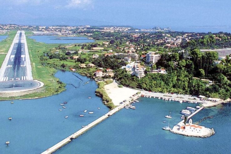 Corfu Airport to Hotel Shared Arrival Transfer - Booking Options for Convenience