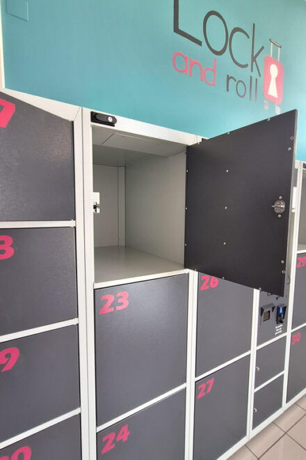 Corfu Port & Town: Lock and Roll Luggage Storage - Tips for Using the Service