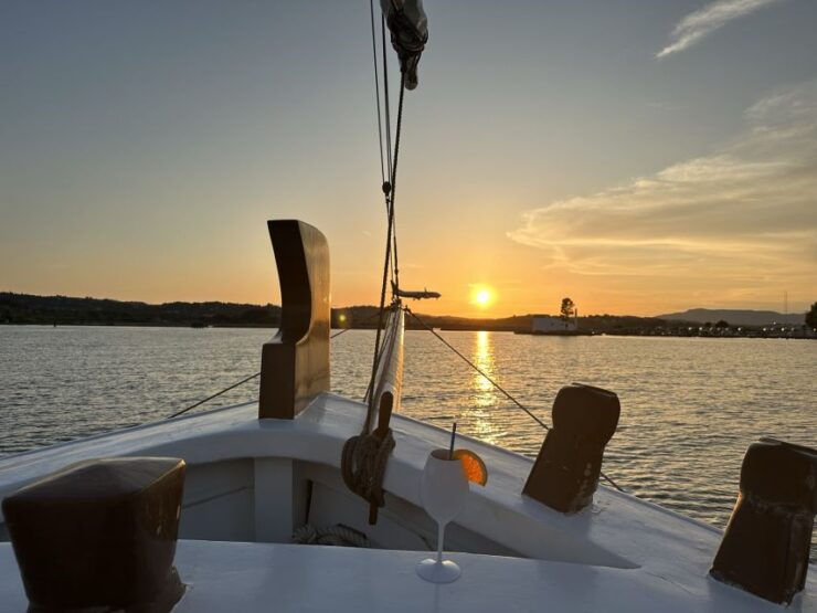 Corfu: Sunset Cruise on Classic Boat With Cocktails & Snacks - Experience Highlights