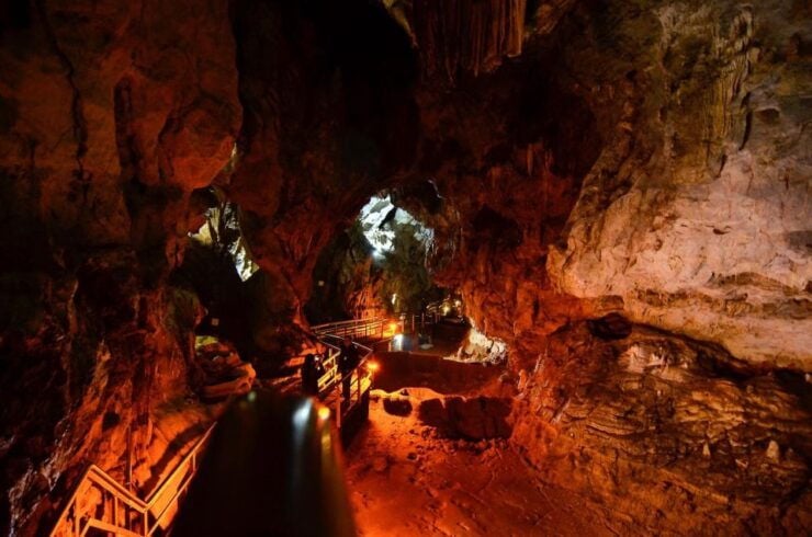 Corinth-Odontotos Railway-Lunch-Cave of Lakes: Private Tour - Booking and Logistics
