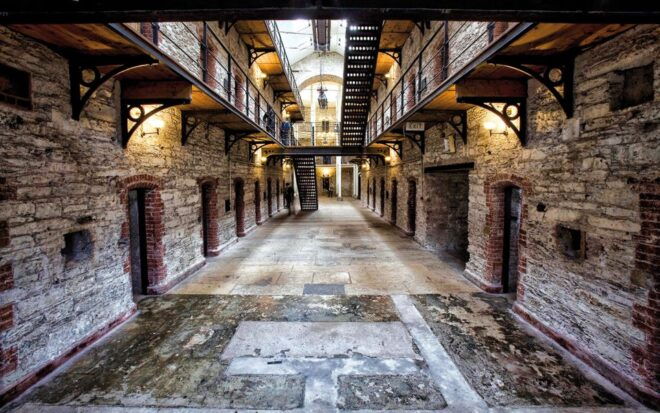 Cork: City Gaol Tour With Audio Guide - Gaol Architecture