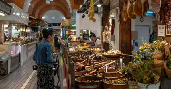 Corks Flavorful Footsteps: A Walking Food Adventure - Frequently Asked Questions