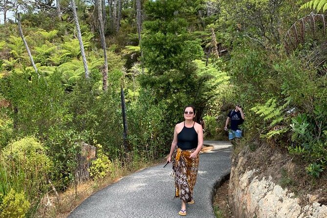 Coromandal Hot Water Beach & Cathedral Cove Day Tour From Auckland - Common Questions