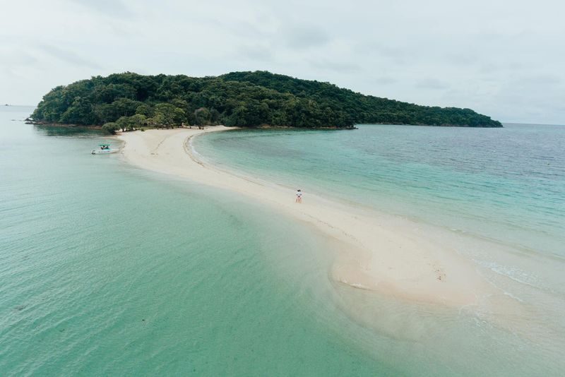 Coron Beach Escapade Speedboat Tour - Four islands, one long Coron day