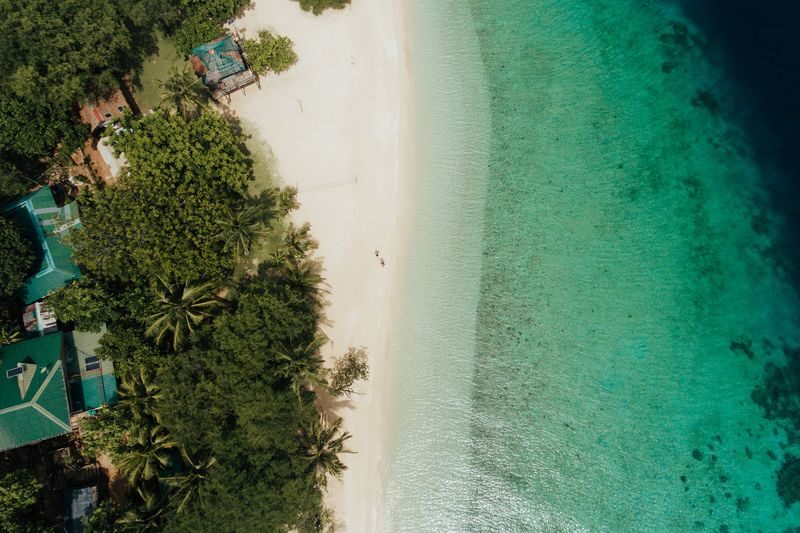 Coron Beach Escapade Speedboat Tour - Crew, communication and the booking details