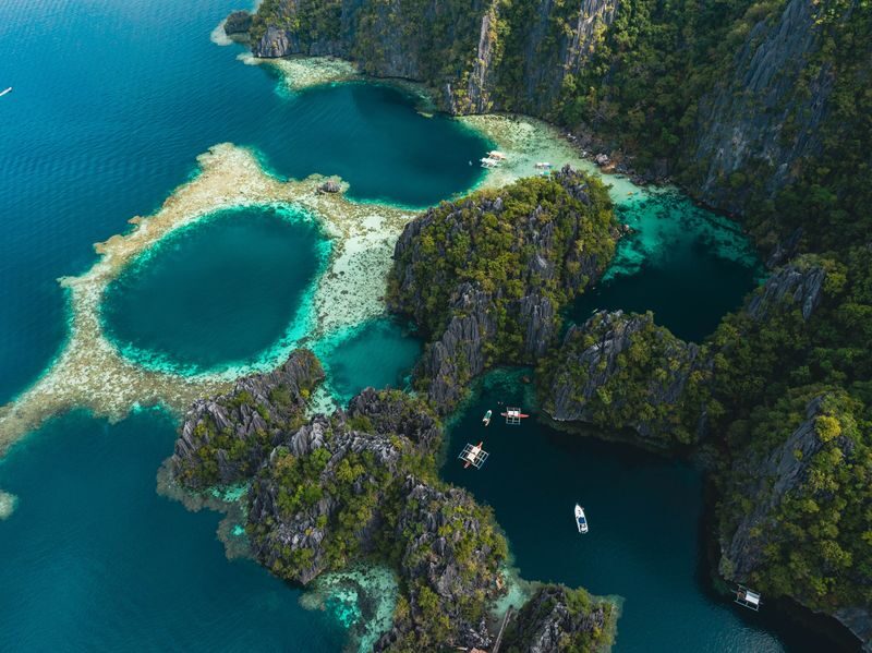 Coron Island Hopping Yacht Tour - A private yacht changes the pace of Coron