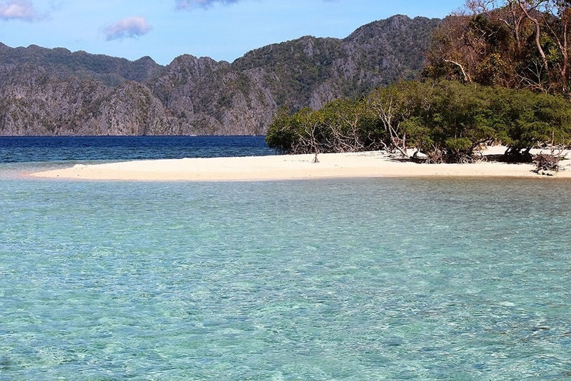 Coron Ultimate Tour - Lunch, boat crew, and the value of a private tour