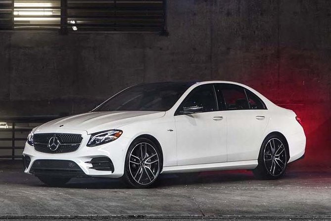 Corporate Car Hire Melbourne Airport To CBD - Options for Luxury and Executive Vehicles