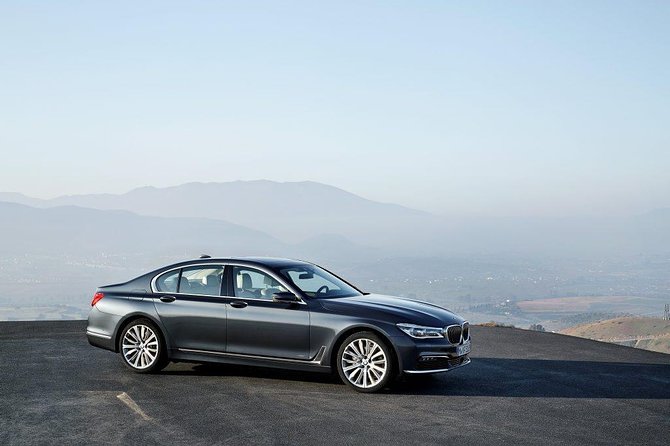 Corporate Car Hire Melbourne Airport To CBD - The Sum Up