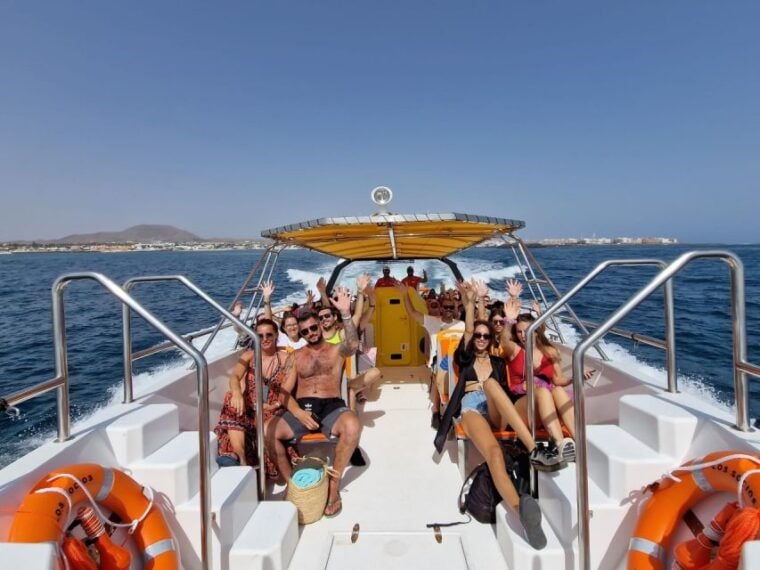 Corralejo: Isla De Lobos Round-Trip Ticket With Park Entry - Customer Reviews and Ratings