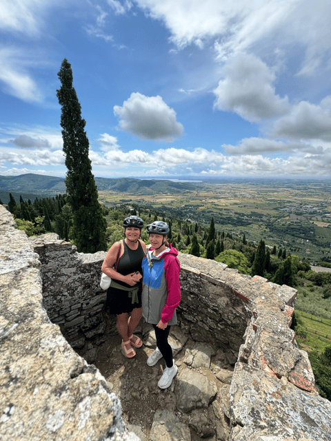 CORTONA Medieval Charme:Privat E-bike Experience,Top Quality - Additional Experiences