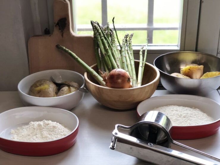 Cortona: Pasta and Pizza Cooking Class - Cooking Session Details