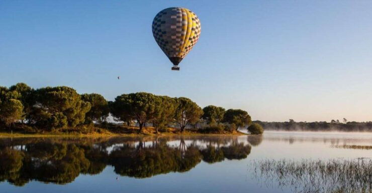 Coruche: 1-Hour Hot Air Balloon Ride at Sunrise - Experience Highlights
