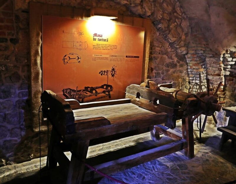 Corvin castle: 1 day car tour from Oradea - Good To Know