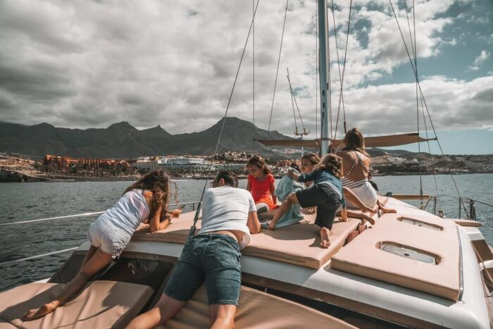 Costa Adeje: Catamaran Tour, Snorkelling, Snacks & Drinks - About the Catamaran and Crew