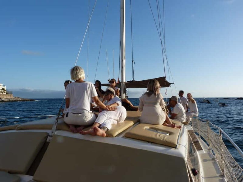 Costa Adeje: Catamaran Tour, Snorkelling, Snacks & Drinks - What Makes This Tour Stand Out?