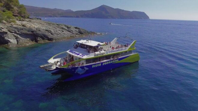 Costa Brava: Cala Murtra Catamaran - Super Underwater View - Audio Guide and Highlights