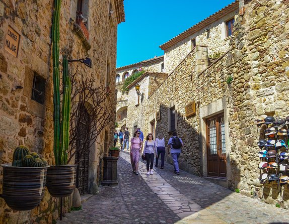 Costa Brava & Dali Museum Guided Tour From Barcelona - Common Questions