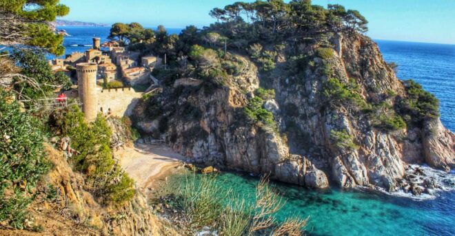 Costa Brava: Discovering Beaches, Hiking, and Swimming - Meeting Point