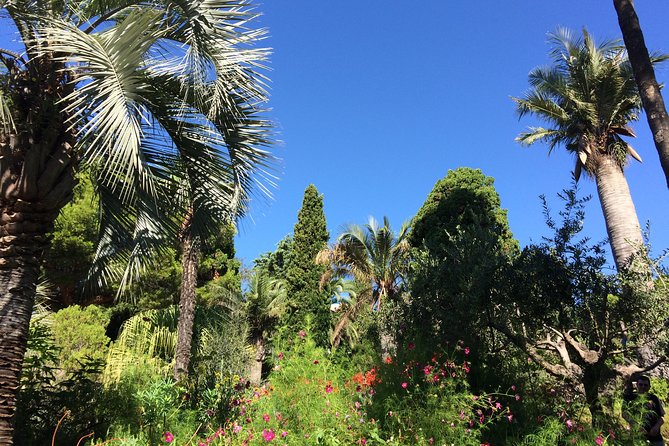 Costa Brava Small Group Tour From Barcelona With Traditional Lunch - The Sum Up