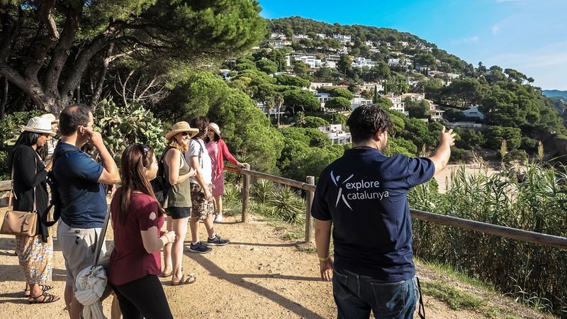 Costa Brava Small Group Tour with Traditional Lunch - Tossa de Mar’s Medieval Streets and Coastal Setting