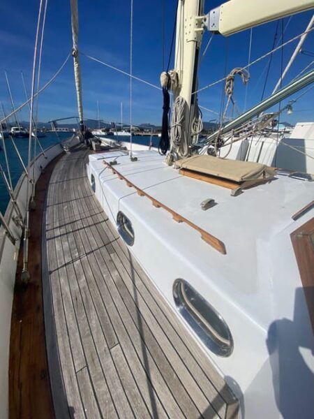 COSTA SMERALDA WITH 15 METERS VINTAGE SAILBOAT WITH APERITIF - Frequently Asked Questions