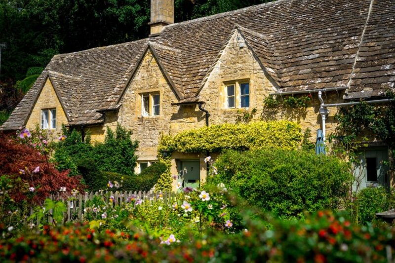 Cotswolds Village Private Car Tour and Photoshoot - Itinerary Breakdown: What Are the Key Stops?