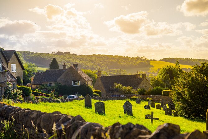 Cotswolds Village Private Car Tour and Photoshoot - Tour Details