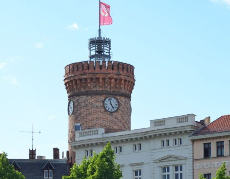Cottbus: Private Guided Walking Tour - Full Description of Cottbus