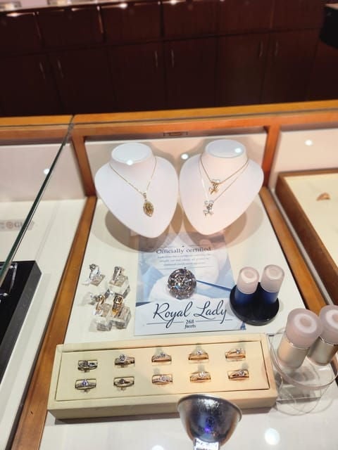 country side(zaanse schanse),windmills cheesefarm & Volendam - Authentic Experiences and Insider Tips