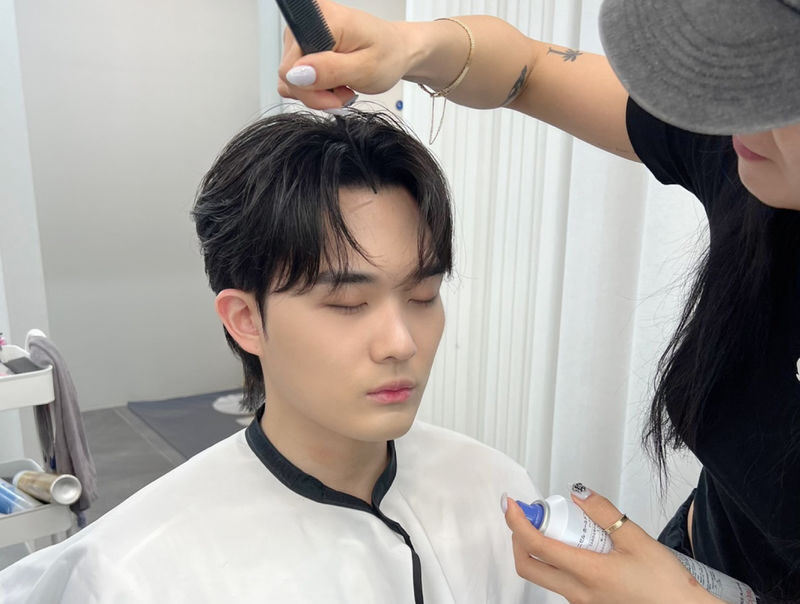 Couple Korean Celeb Experience: Hair & Makeup & Photo | Seoul - Getting there and keeping your appointment on track