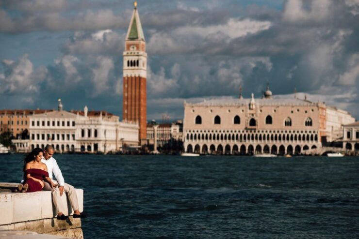 Couple Photography in Romantic Venice Among the Streets And. - Host Languages and Group Size