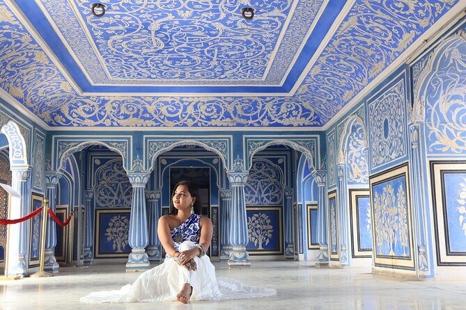 Couple Photoshoot in Jaipur Iconic Locations - A Detailed Look at Your Jaipur Photoshoot Adventure
