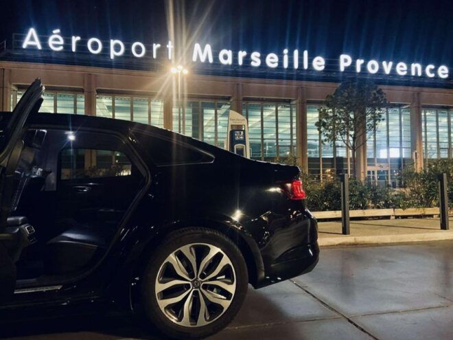 Courchevel: Private Transfer to Lyon LYS Airport - Reliable and Punctual Chauffeurs