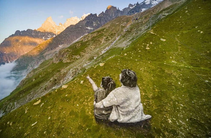 Courmayeur: Skyway Monte Bianco Cable Car Return Ticket - Exploring the Skyway Monte Bianco Experience