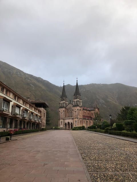 Covadonga and Historical Centers of Cangas De Onís and Lastres - Itinerary Highlights