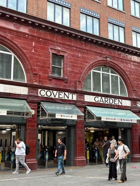 Covent Garden Tour; ghosts and theaters with tarot cards at the end - An In-Depth Look at the Covent Garden Ghosts and Theaters Tour