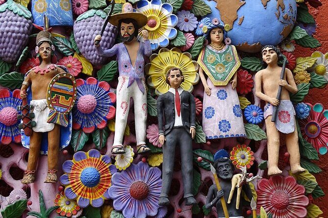 Coyoacan Icons Tour: Explore Trotsky, Frida, and Folk Culture - Exploring Coyoacan: The Neighborhood Setting