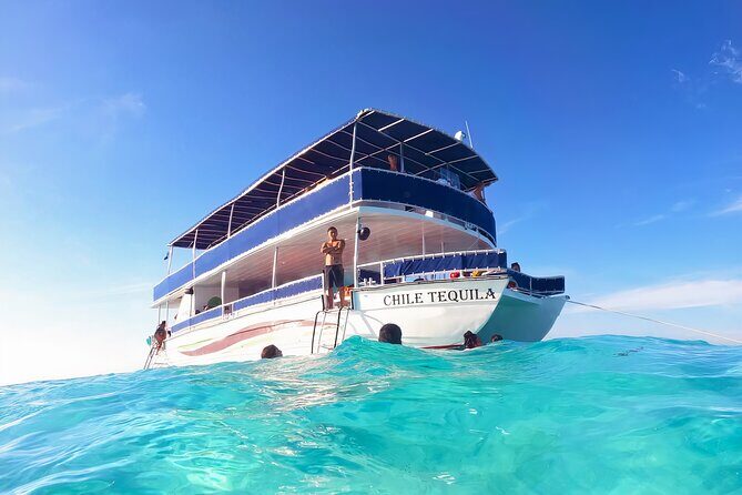 Cozumel Catamaran Tour: Snorkel at Top Reefs & Open Bar - An In-Depth Look at the Experience