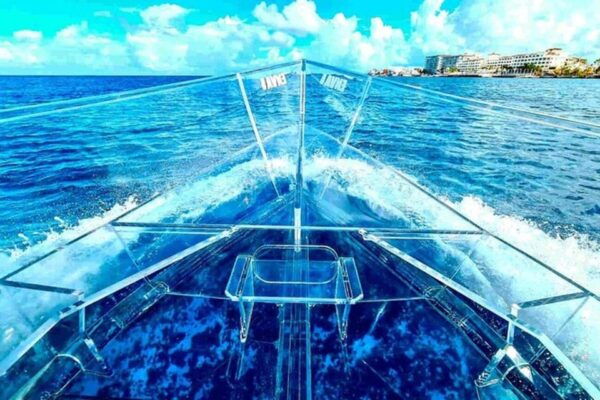 Cozumel: Clearboat in Cozumel + Snorkel + Refreshments!! - Learn About the Island